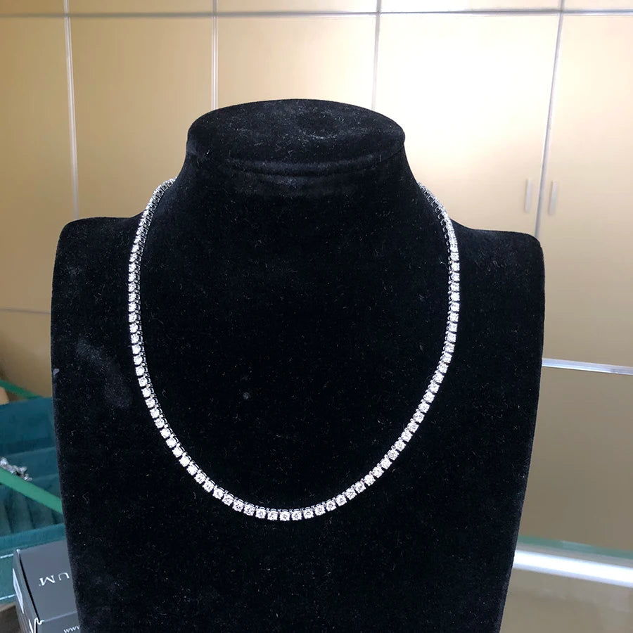 Lab-grown diamond tennis necklace with round brilliant diamonds