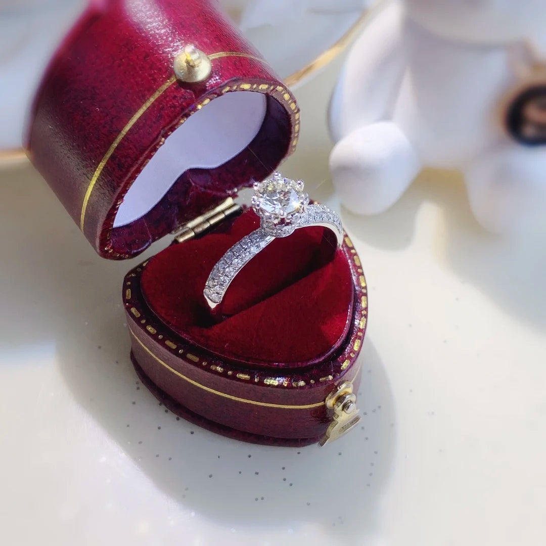 Éclat Dorée Silhouette Ring