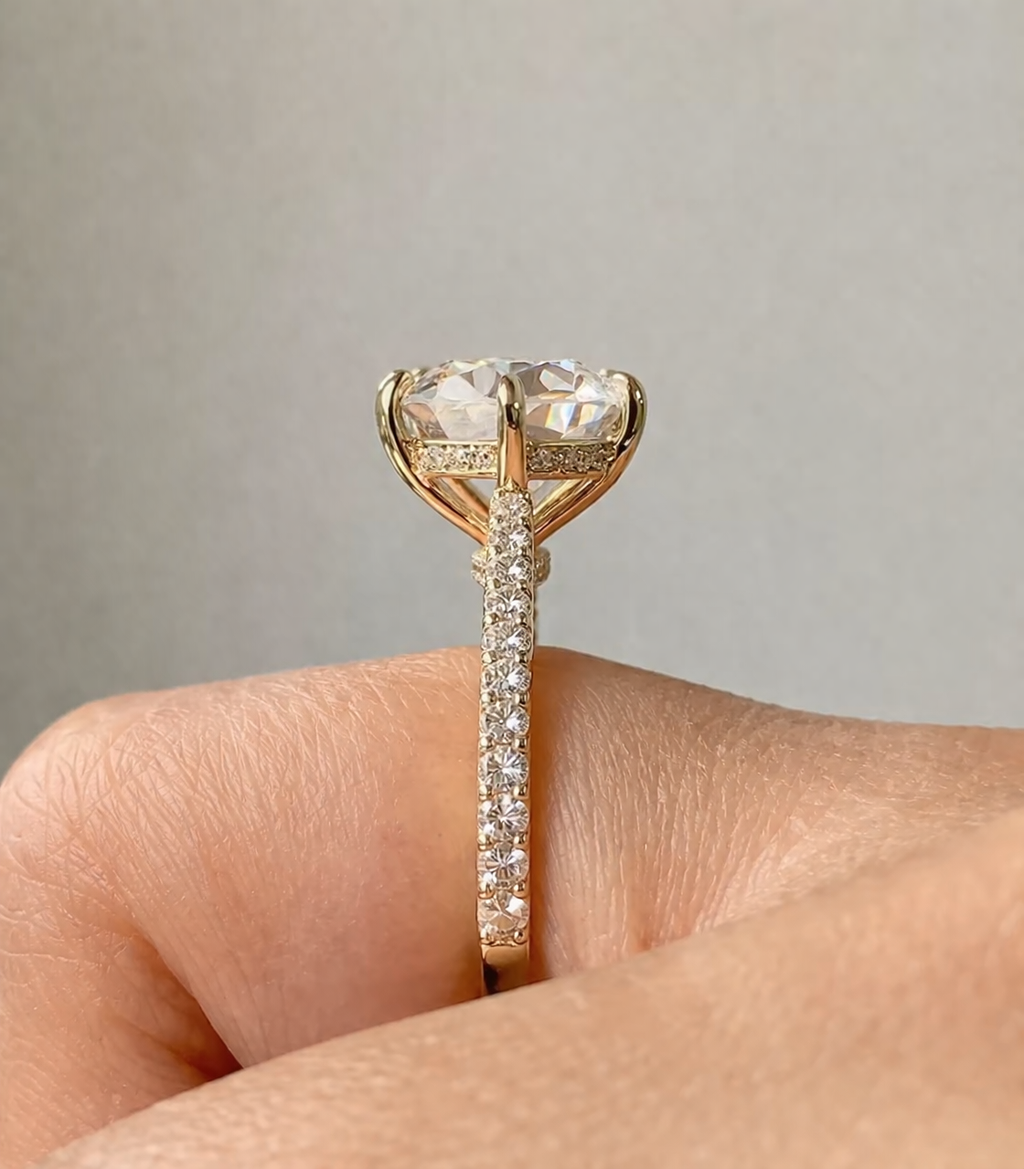 Éclat Céleste Essence Ring