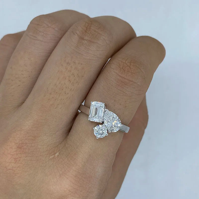 Gold ring with mixed-cut lab-grown diamonds