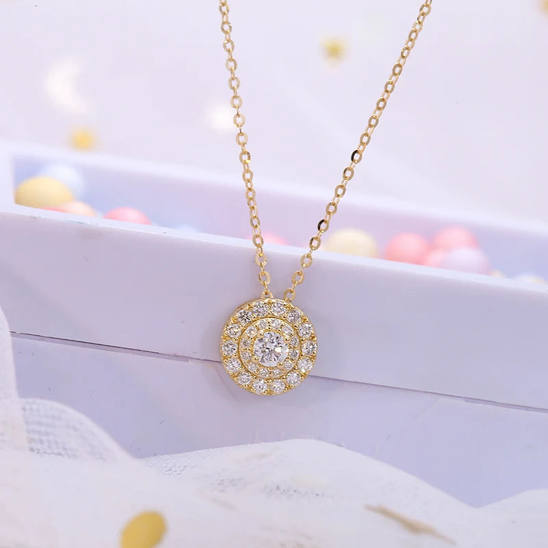 Round lab-grown diamond solitaire pendant