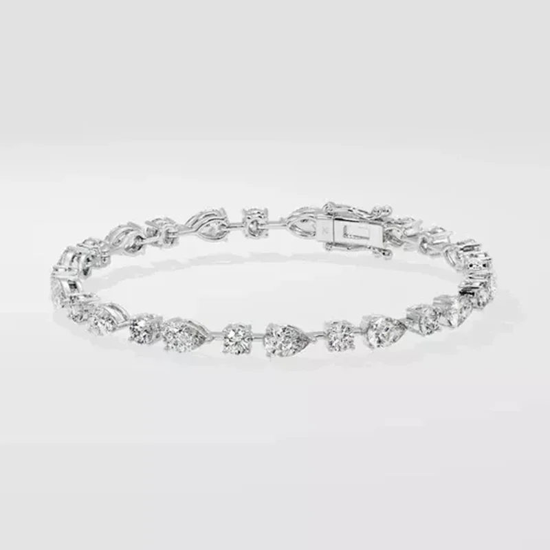 Gold tennis bracelet set with lab-grown diamonds