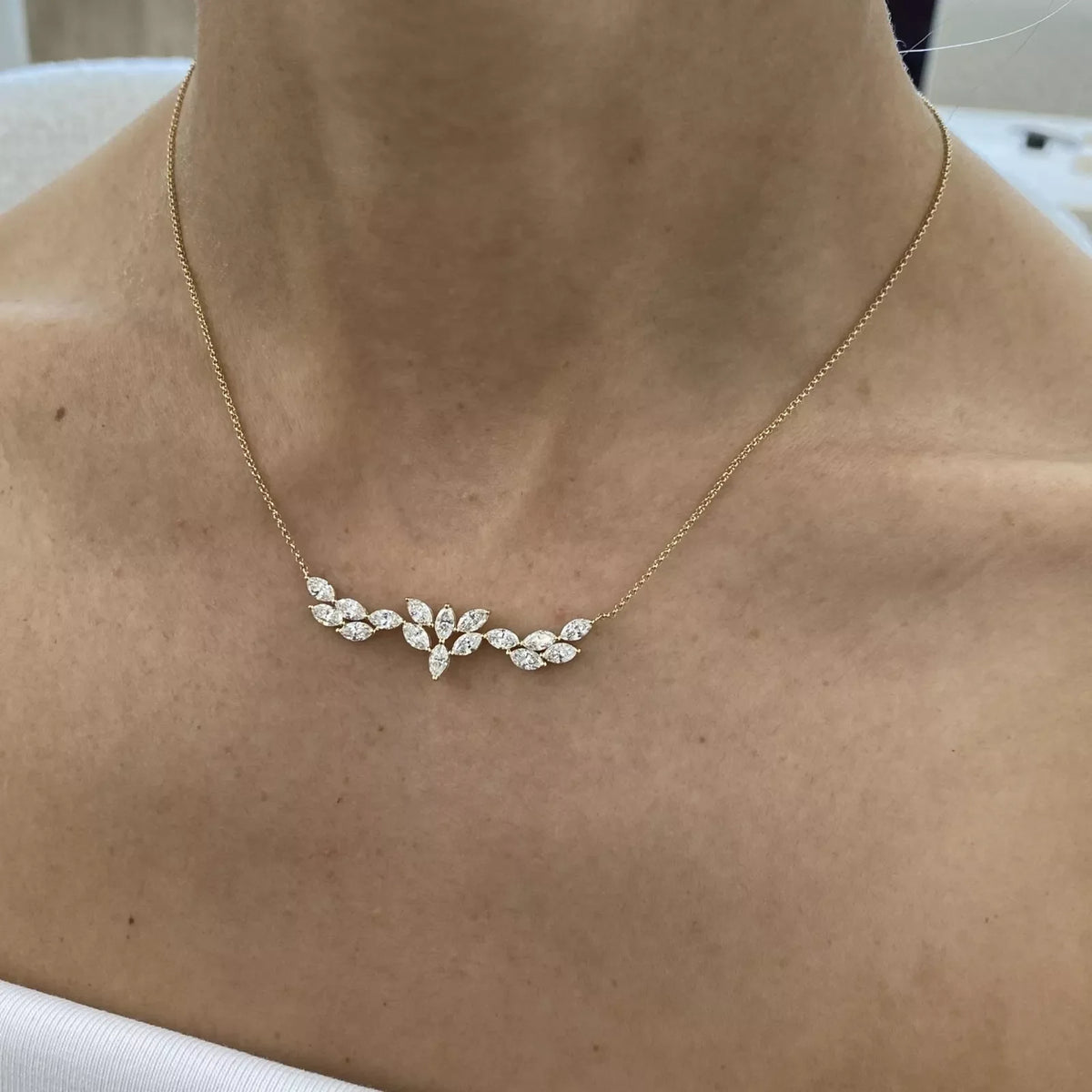 Marquise diamond necklace design