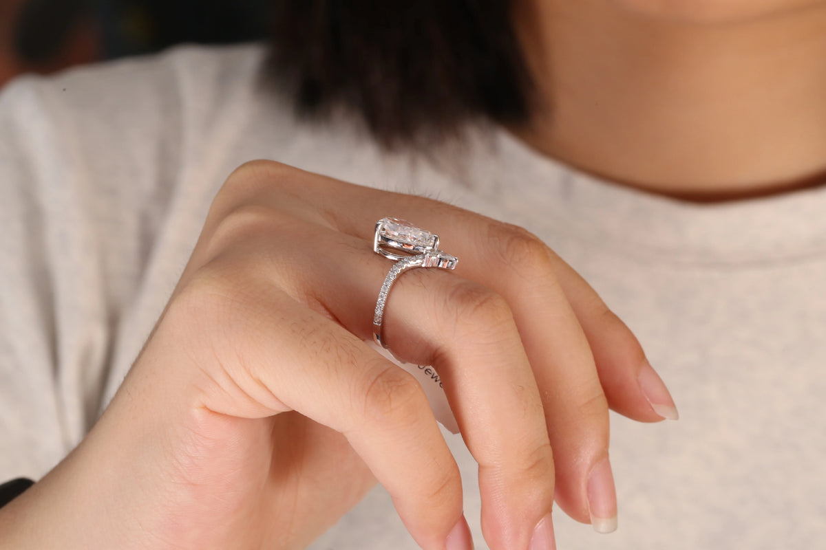 Jardin Camélia Brise Wedding Band