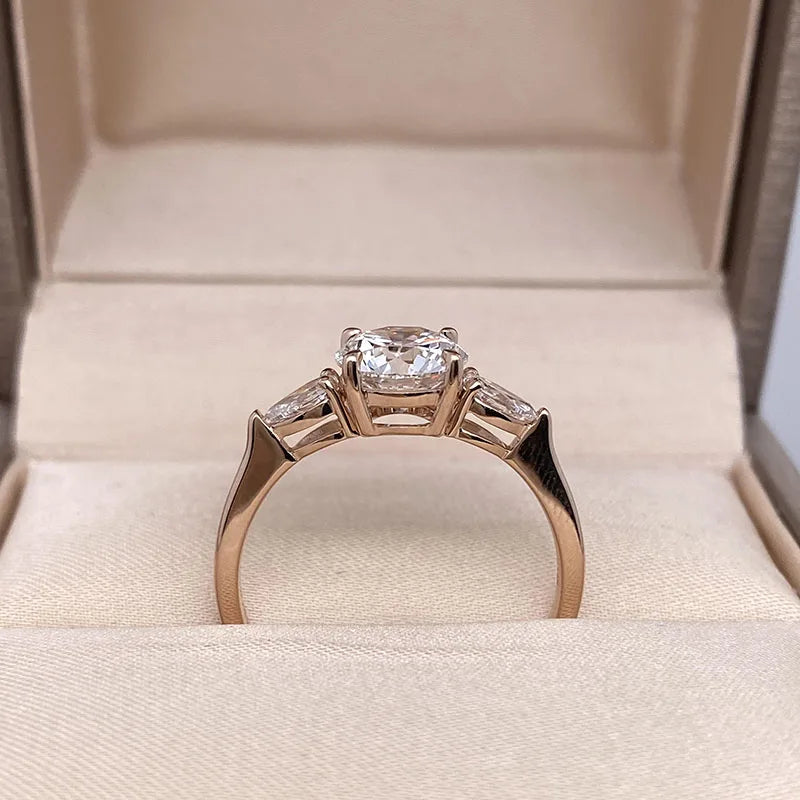 Round and pear-cut lab-grown diamond ring