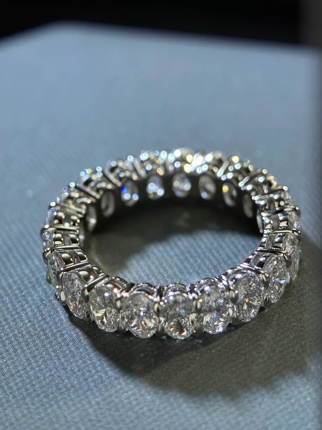 Éclat Alba Grâce Wedding Band