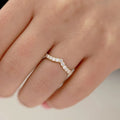 Round lab-grown diamond V-shaped chevron band