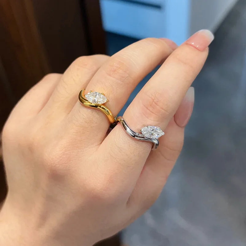 Marquise lab-grown diamond wave ring