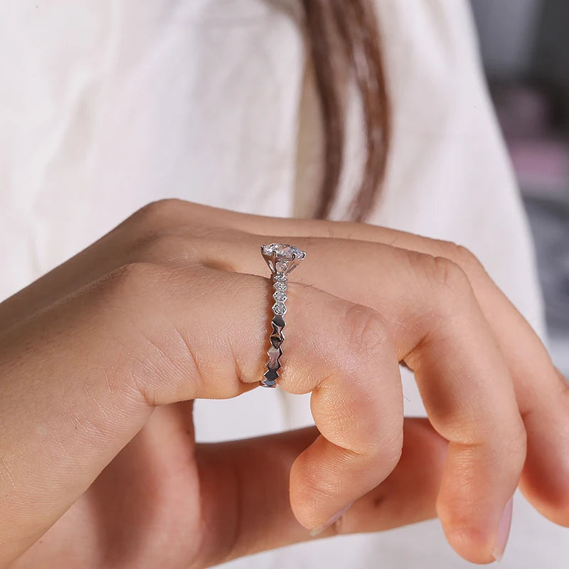 Éclat Satin Grâce Ring