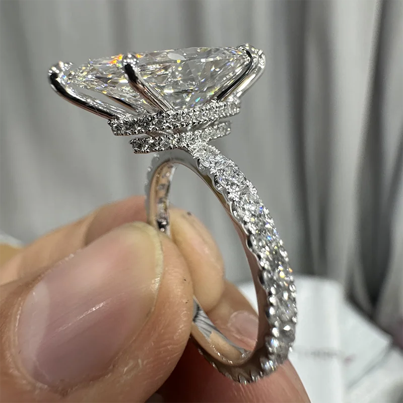 Elongated marquise diamond ring