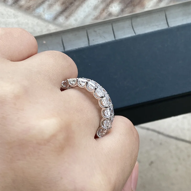 Lumière Cosmos Stellaire Wedding Band