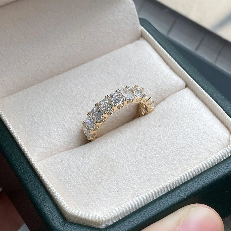 Lumière Azur Stellaire Wedding Band