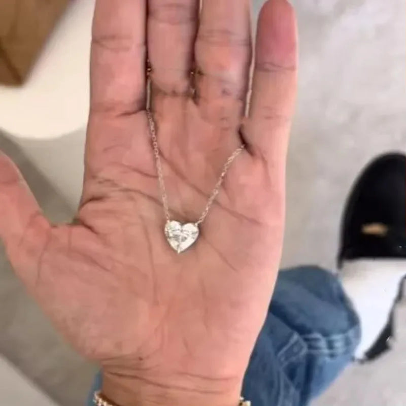Heart-shaped lab-grown diamond pendant