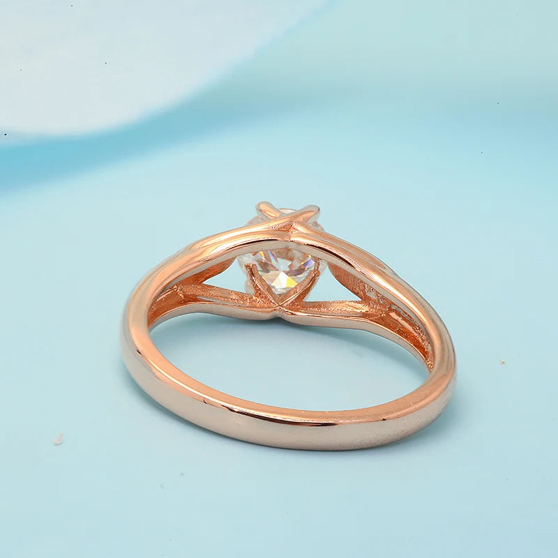 Round lab-grown diamond engagement ring with prong setting