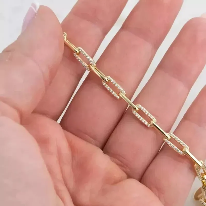 Gold tennis bracelet with a continuous line of round lab-grown diamonds