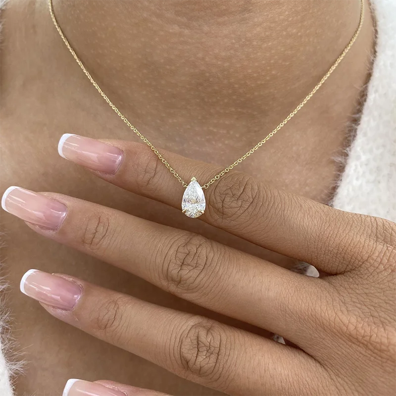 Lab-grown pear diamond necklace design