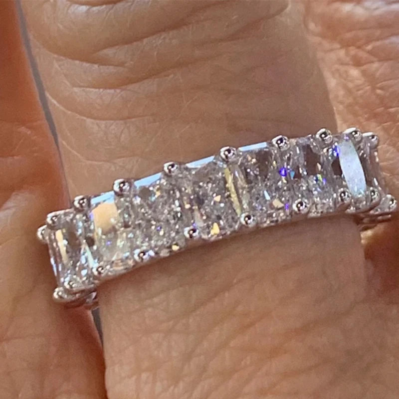 Full eternity band with radiant lab-grown diamonds