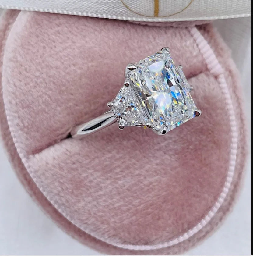 Gold radiant diamond engagement ring