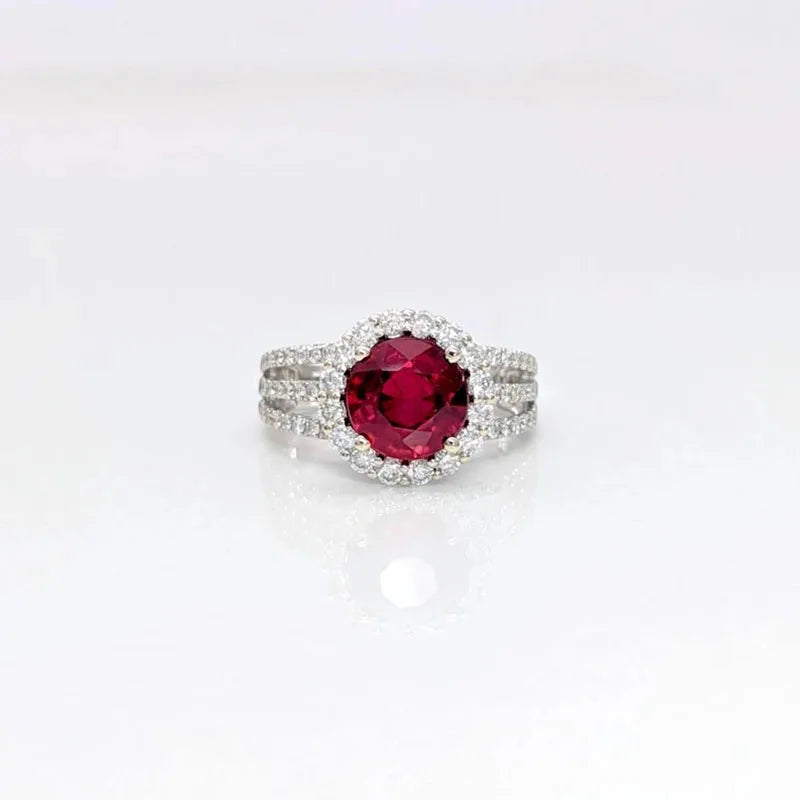 Three-arm ring with round red ruby center stone