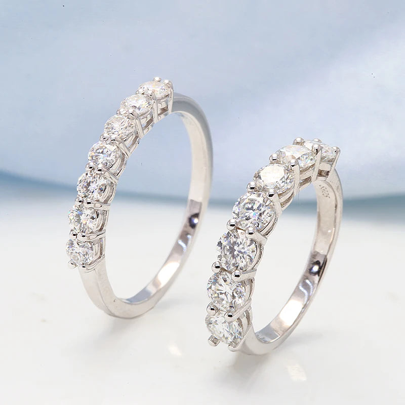 Seven-stone round lab-grown diamond band