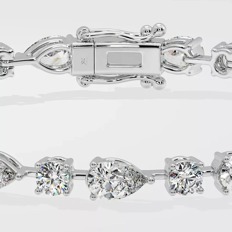 Continuous lab-grown diamond tennis bracelet in gold