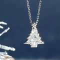 Christmas tree-shaped lab-grown diamond pendant necklace