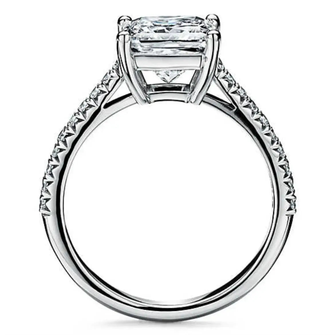 Gold princess-cut lab-grown diamond engagement band