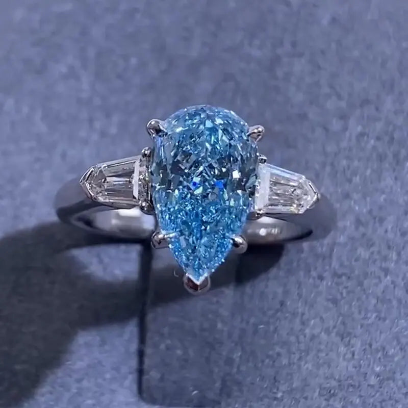 Blue pear-cut lab-grown diamond engagement ring