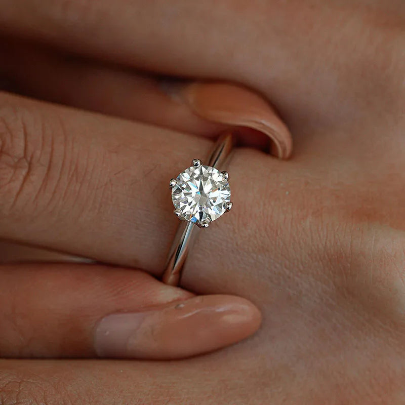 Jardin Lierre Brise Wedding Band