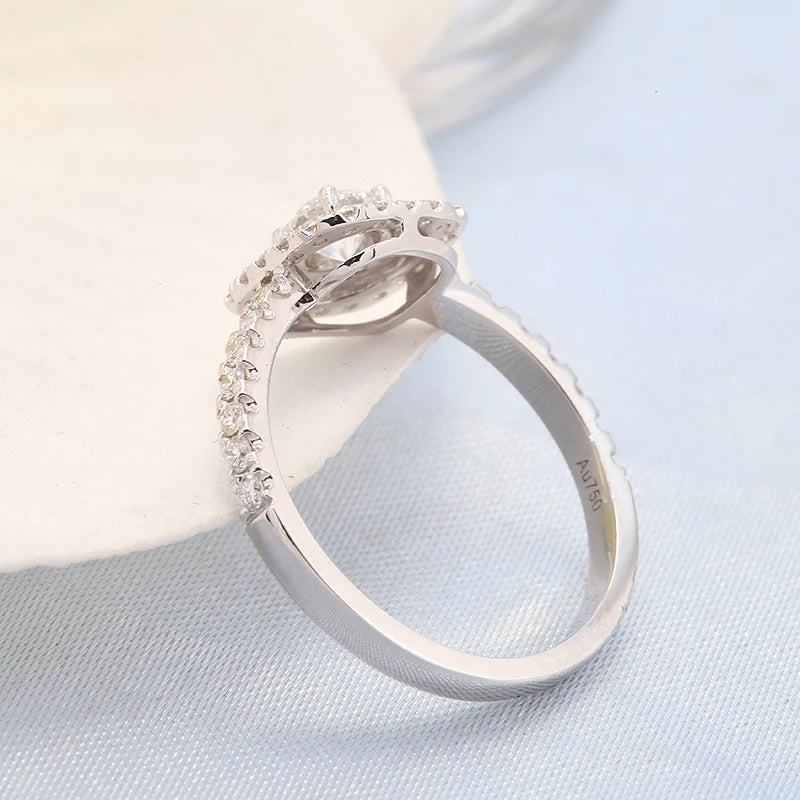 Round brilliant lab-grown diamond accent ring