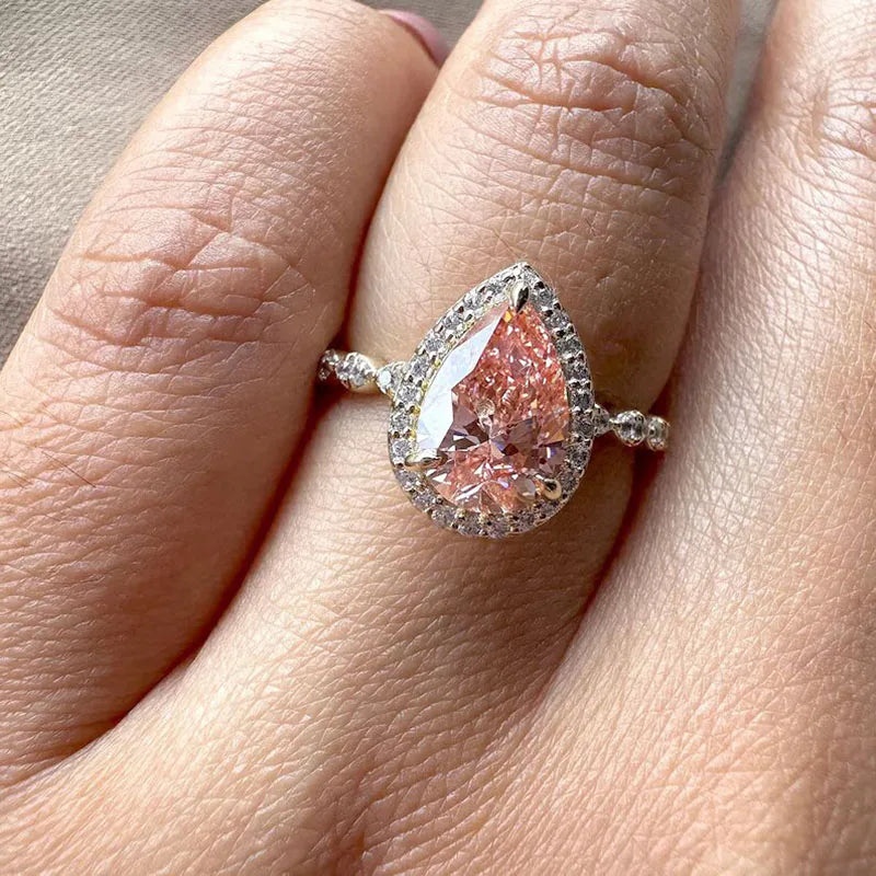 Pink pear-shaped lab-grown diamond halo ring