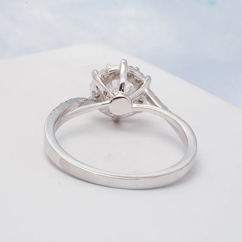 Round-cut lab diamond engagement ring