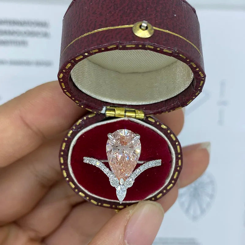 Pink pear-cut lab-grown diamond accent ring