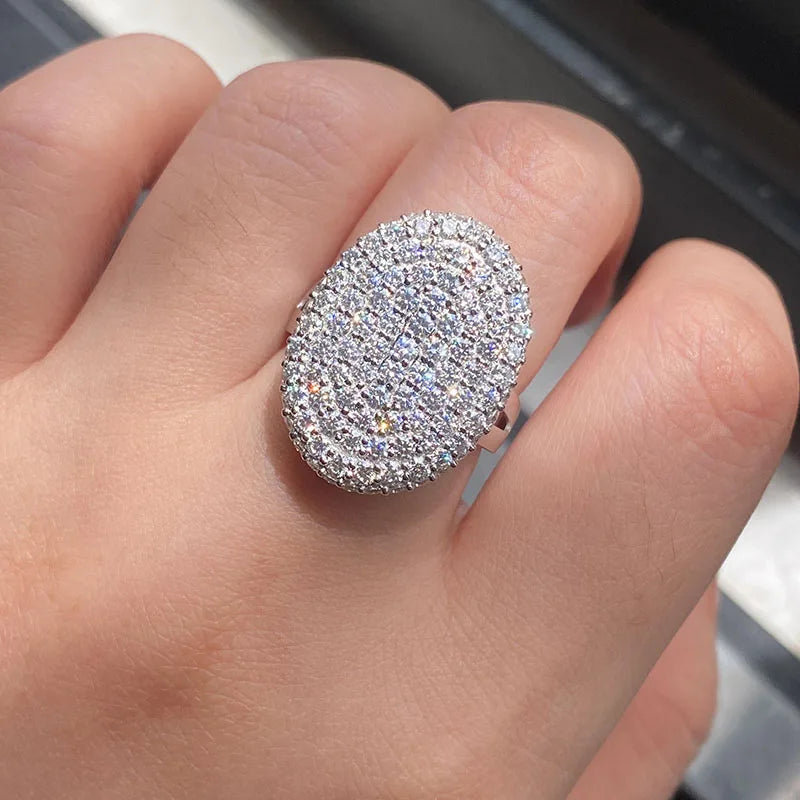 Gold ring set with round brilliant lab-grown diamonds