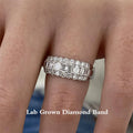 Mixed emerald and round lab-grown diamond wedding band