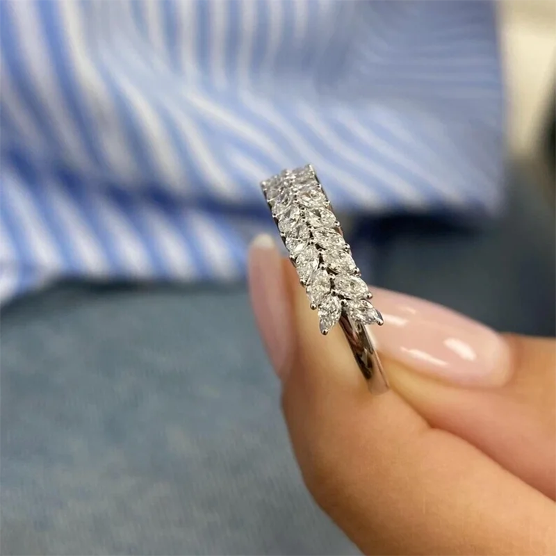 Marquise lab-grown diamond ring band with prong setting