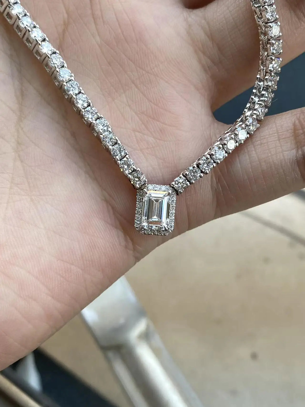 Lumière Éclipse Zénith Necklace