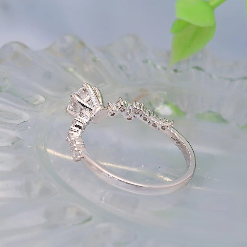 Gold or silver round diamond ring